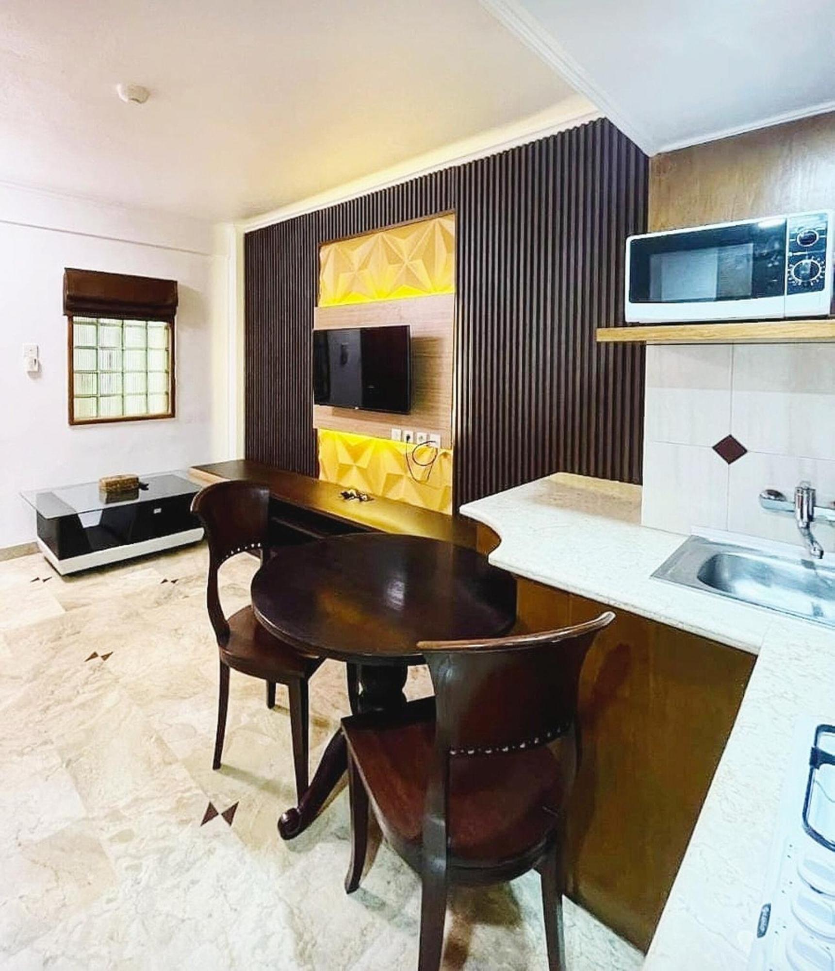 Legian By Rcp Seminyak (Bali)